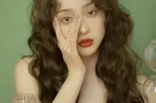 日入10万到全网封杀！留几手的塌房从来不是偶然