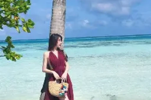 一天四个瓜！深夜泡酒吧、全身整容、恋情曝光赵丽颖让人意外